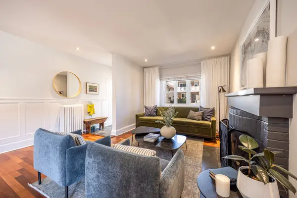 65 Benson AVE, Toronto C02, ON M6G 2H7