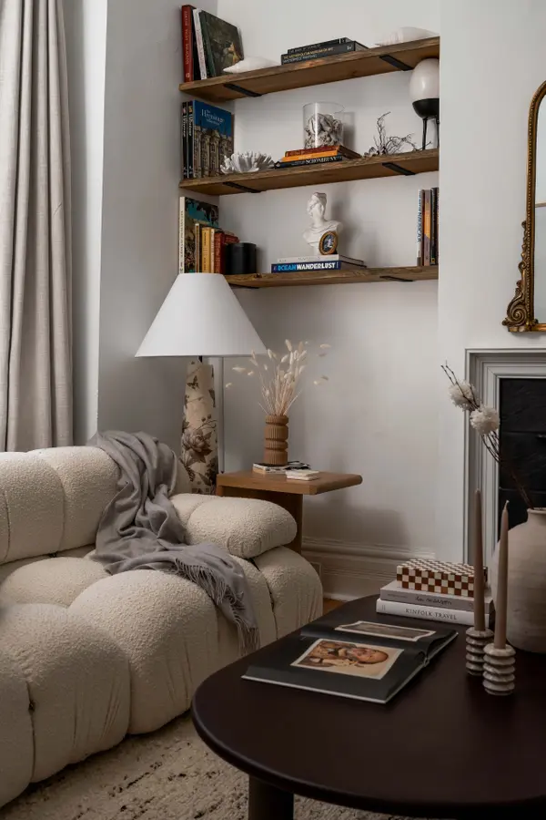 12 Andrews AVE, Toronto C01, ON M6J 1S3