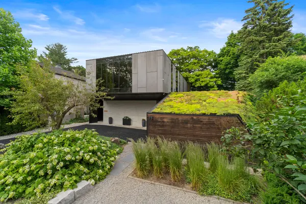 95 Riverview DR, Toronto C04, ON M4N 3C6