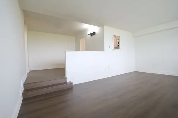 1360 York Mills RD #912, Toronto C13, ON M3A 2A2