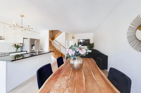 2608 Cerise MNR, Pickering, ON L1X 0G8