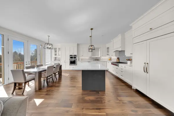 2489 Florentine PL, Pickering, ON L1X 0H2