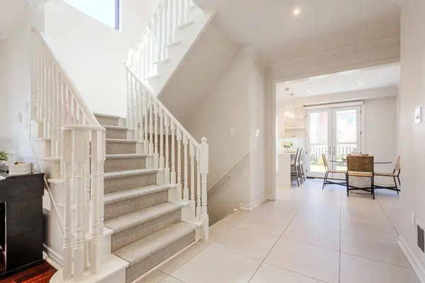 126 Forecastle RD, Vaughan, ON L4K 5H7