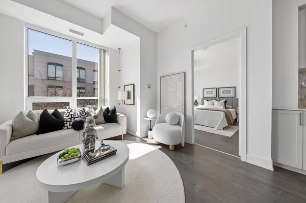 278 Buchanan DR #817, Markham, ON L3R 6J1