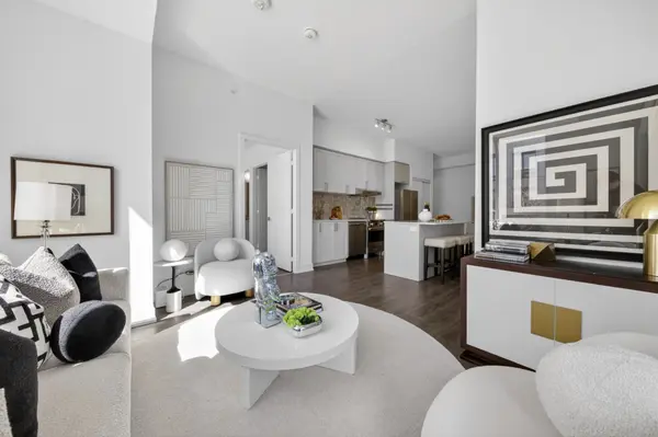 278 Buchanan DR #817, Markham, ON L3R 6J1