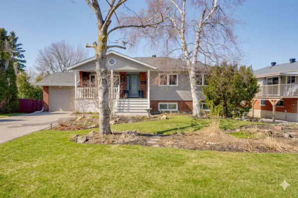 28 Jane CRES, Barrie, ON L4N 3T8