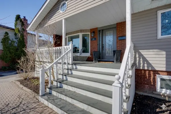 28 Jane CRES, Barrie, ON L4N 3T8