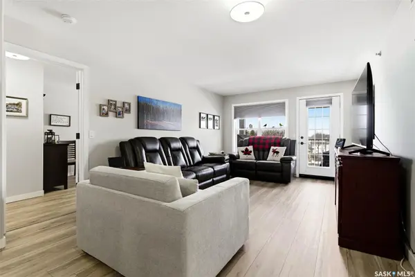 100 5th AVENUE #303, Regina Beach, SK S0G 4C0