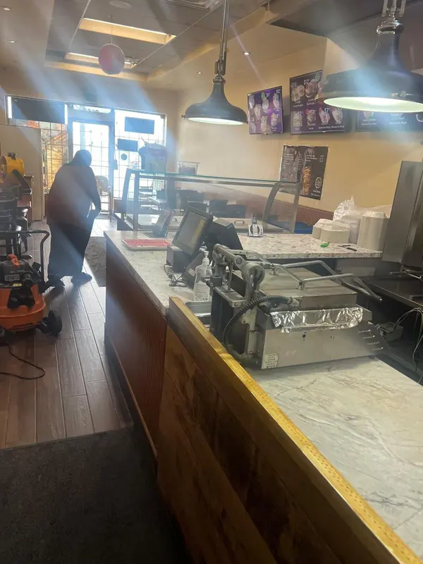 2558 Finch AVE W #8A, Toronto W05, ON M9M 2G3