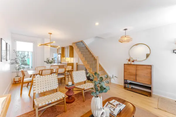 110 St Johns RD, Toronto W02, ON M6P 1T9