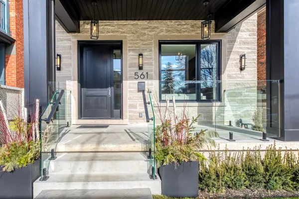 561 Durie ST, Toronto W02, ON M6S 3H2