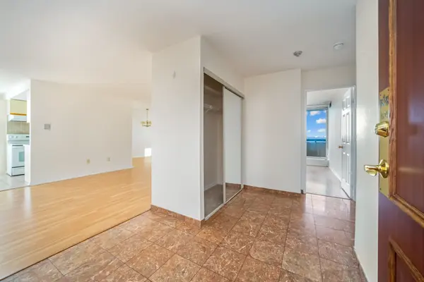 100 County Court BLVD #1604, Brampton, ON L6W 3X1