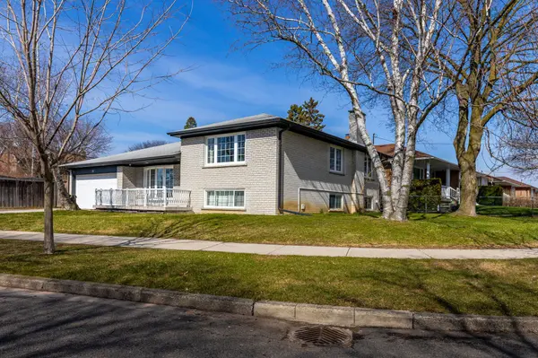 101 Renault CRES, Toronto W09, ON M9P 1J7