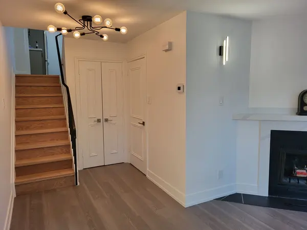 200 Keele ST #12, Toronto W02, ON M6P 2K2