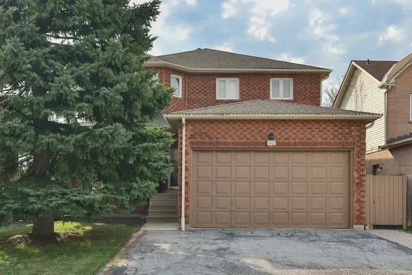 3022 Dalehurst DR, Mississauga, ON L5N 6M8