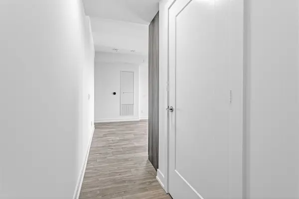 60 Central Park Roadway N/A #2112, Toronto W08, ON M9A 0E6