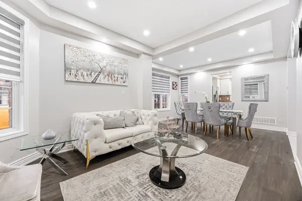 29 Laurentide CRES, Brampton, ON L6P 1Y3