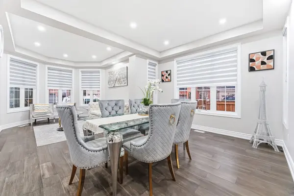 29 Laurentide CRES, Brampton, ON L6P 1Y3