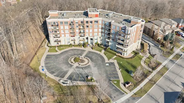 483 Faith DR #203, Mississauga, ON L5R 0A1