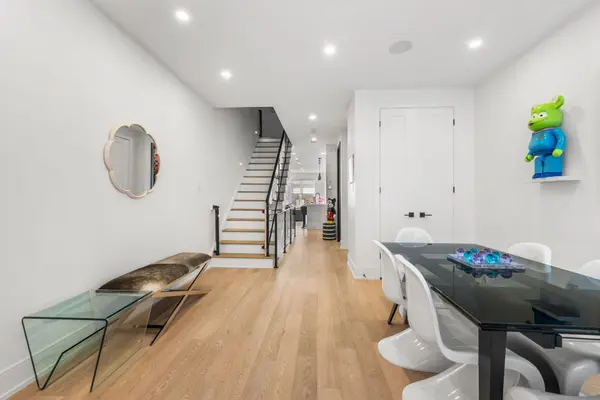 204 McRoberts AVE, Toronto W03, ON M6E 0B2