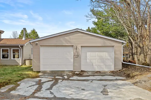 700 Golf Course RD, Douro-dummer, ON K0L 2H0