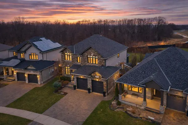 1066 Riverbend RD, London South, ON N6K 4Z3