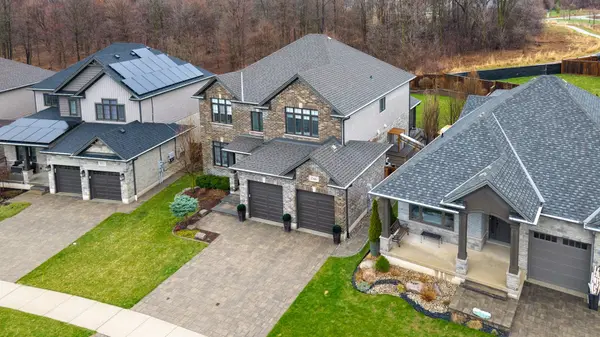 1066 Riverbend RD, London South, ON N6K 4Z3