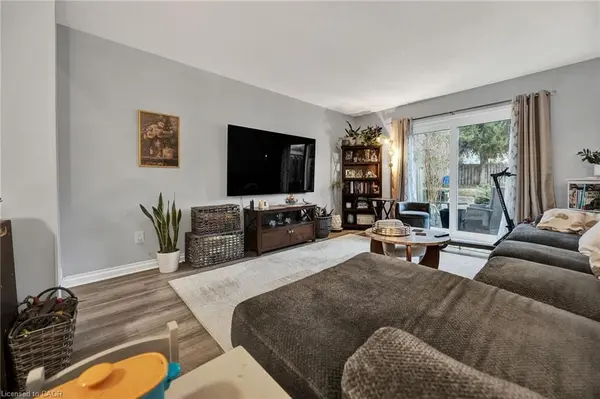 655 Albert ST #C, Waterloo, ON N2L 3V5