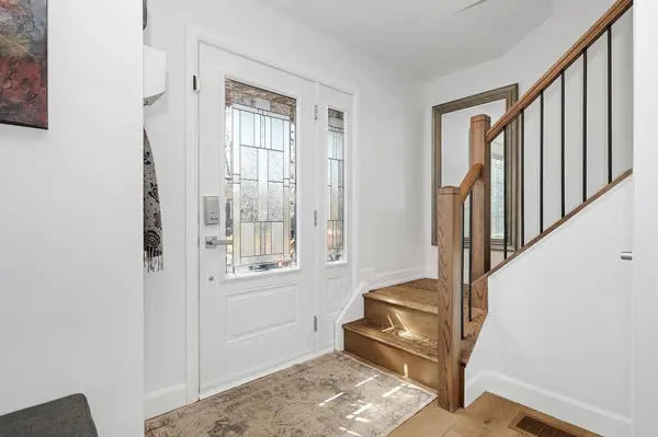 2725 Baylie AVE, Parkway Park - Queensway Terrace S And Area, ON K2H 6Y7