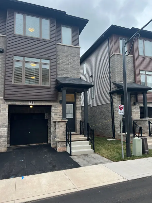 575 Woodward AVE #32, Hamilton, ON L8H 0B3