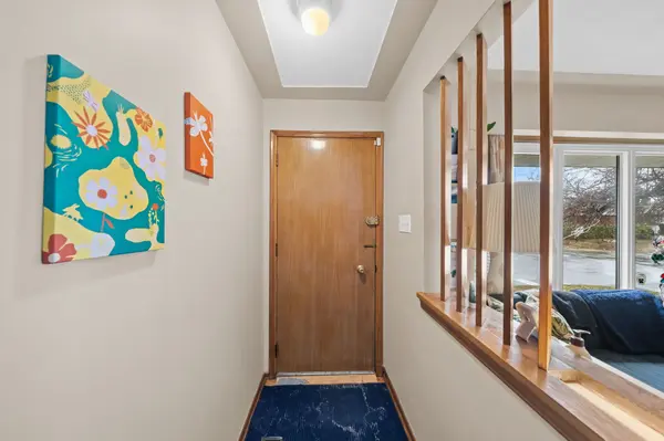 2066 Saunderson DR, Elmvale Acres And Area, ON K1G 2E6