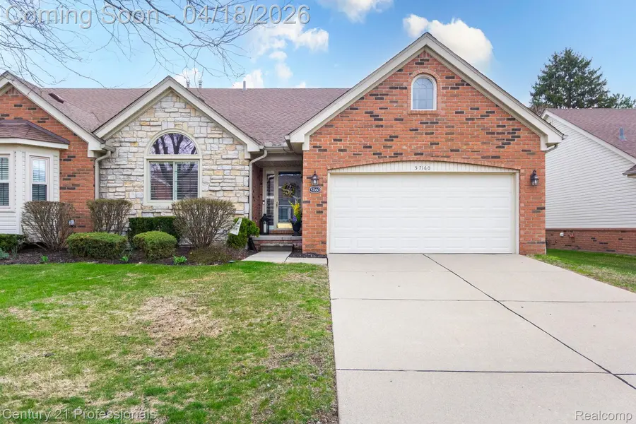 57160 Megan DR, Washington Township, MI 48094