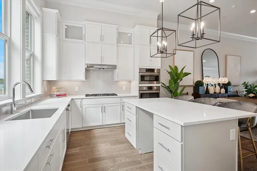 4122 Belt Line Road, Addison, TX 75001