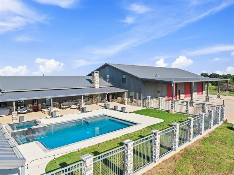 1249 County Road 4680, Boyd, TX 76023