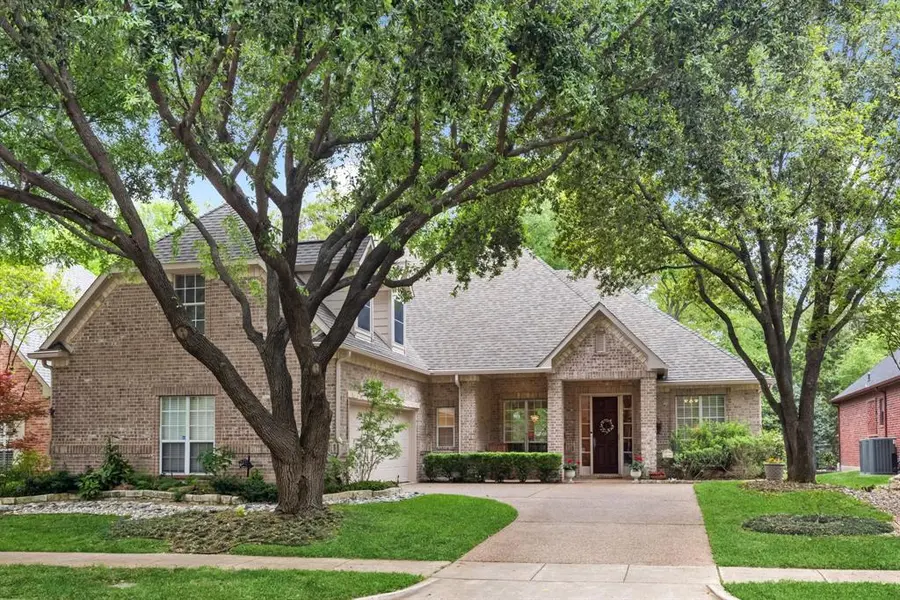 1210 Creekwood Drive, Garland, TX 75044