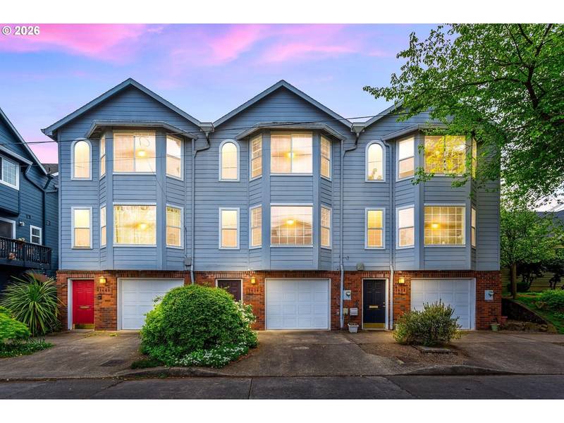 1636 SE KNAPP ST, Portland, OR 97202