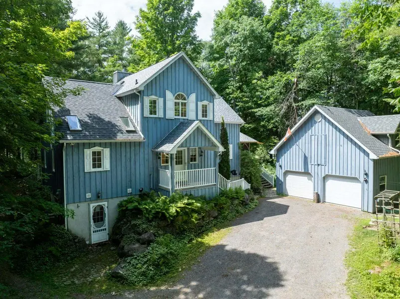 259 Morton Bay LN, Rideau Lakes, ON K0G 1E0