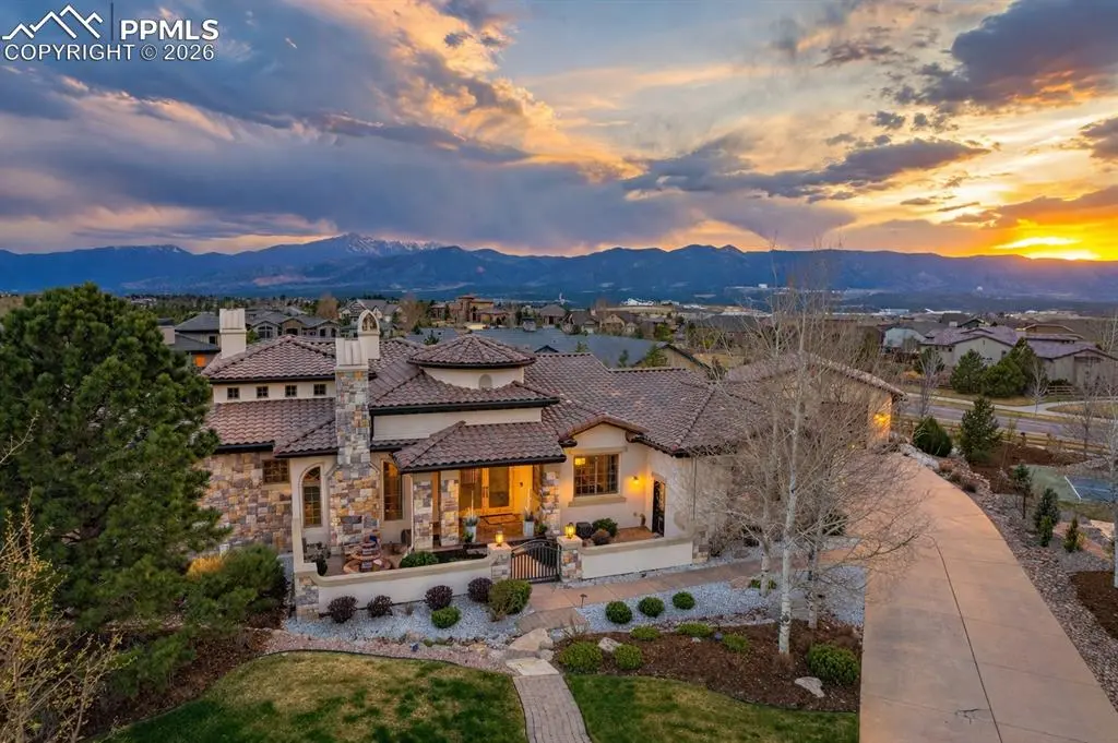 2217 Rainbows End PT, Colorado Springs, CO 80921