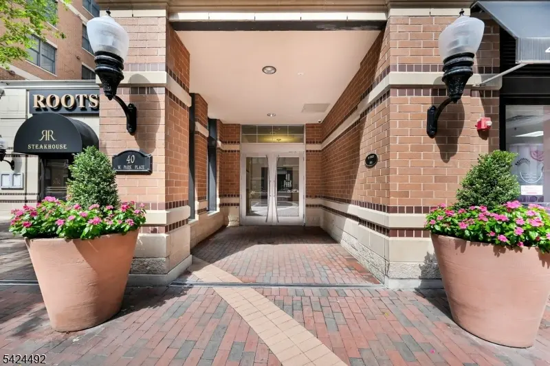 40 W Park #304, Morristown Town, NJ 07960