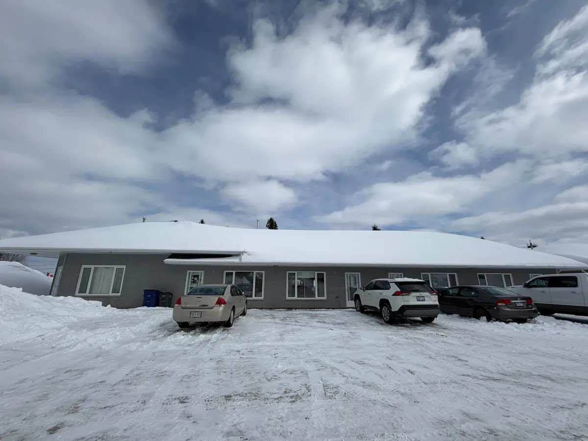 364 Eleventh AVE, Cochrane, ON P0L 1C0