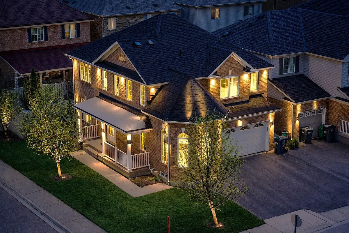 3 Decker Hollow CIR, Brampton, ON L6X 0L1