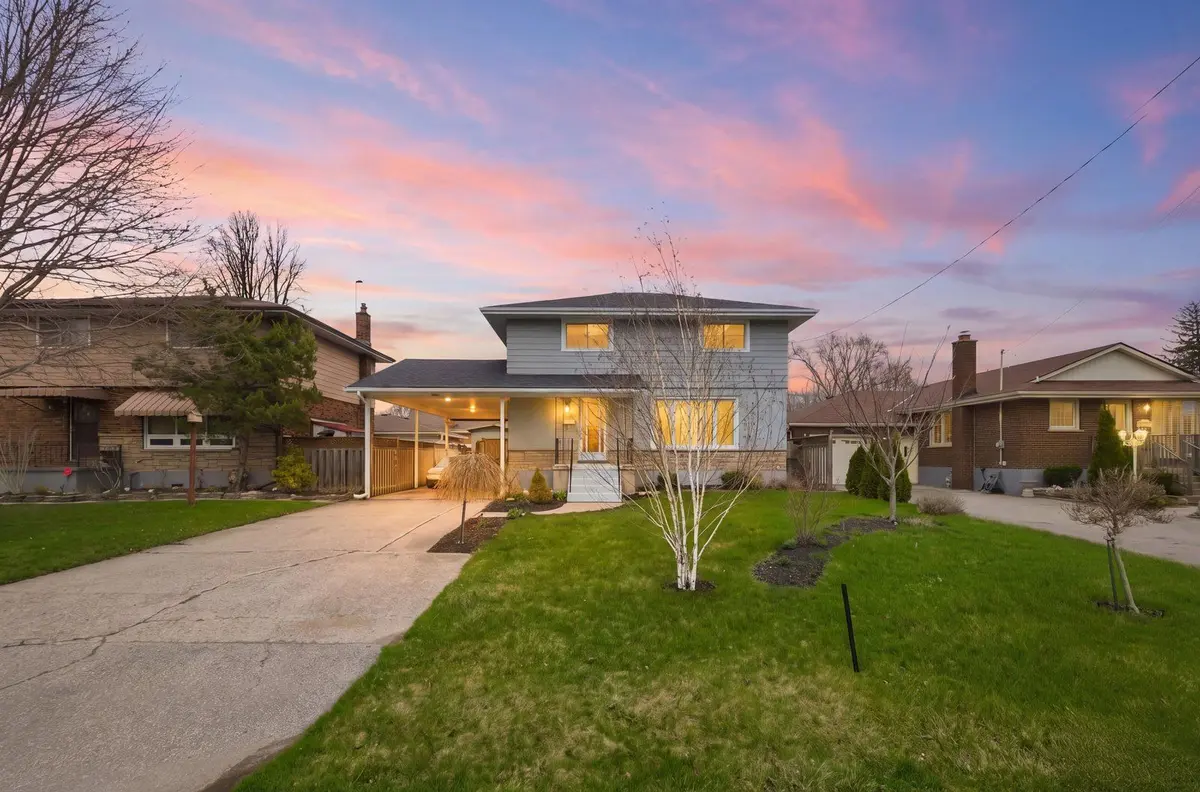 22 Paris RD, Brantford, ON N3R 1H7