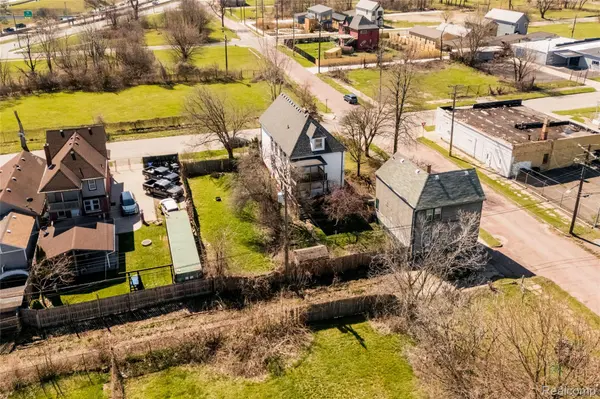 2698 15th ST, Detroit, MI 48216