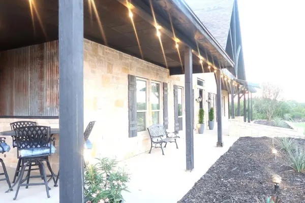 2804 Alta Vista Court, Granbury, TX 76049