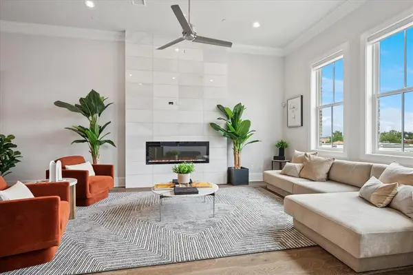 4122 Belt Line Road, Addison, TX 75001