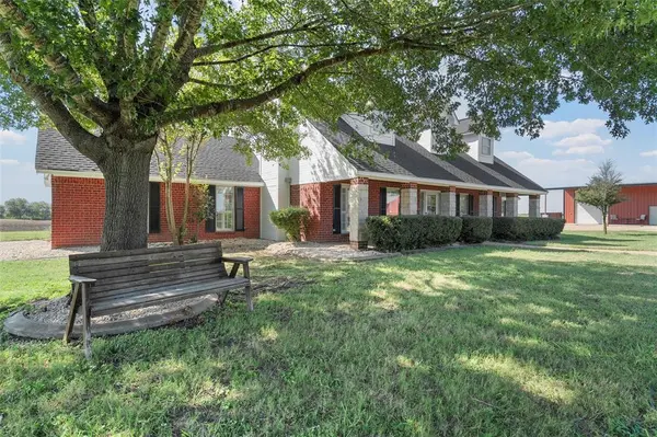 5112 Old Caufield Ranch Road, Mcgregor, TX 76657