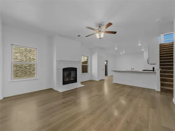 2126 Hobby Drive, Forney, TX 75126