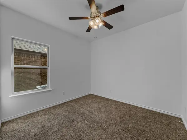 2126 Hobby Drive, Forney, TX 75126