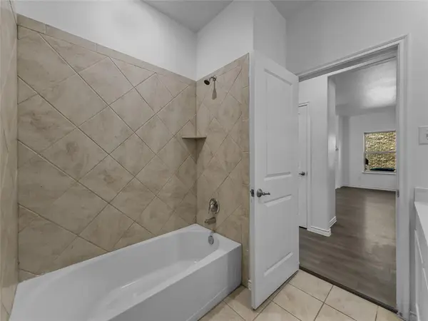 2126 Hobby Drive, Forney, TX 75126