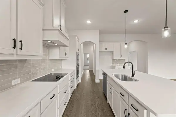 51 Magpie Street, Joshua, TX 76058